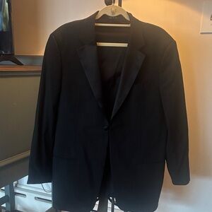 Armani Collezioni Men's Black Single-Button Blazer